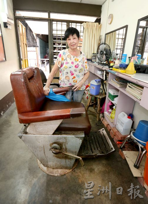 万里望巴刹传统理发店 述说岁月故事