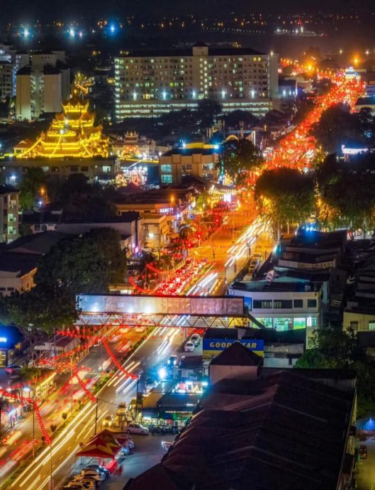 星摄角/万盏新春灯笼亮起来