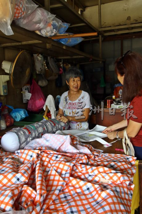 星角摄/“华联棉褥店”手工棉花枕头
