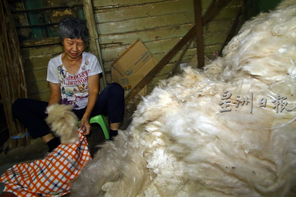 星角摄/“华联棉褥店”手工棉花枕头