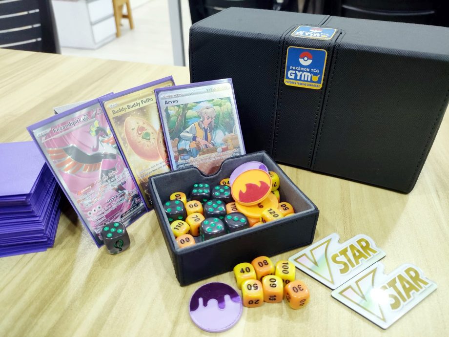 (23/1见报)乐活/宝可梦卡牌游戏 玩家齐聚对战寻乐