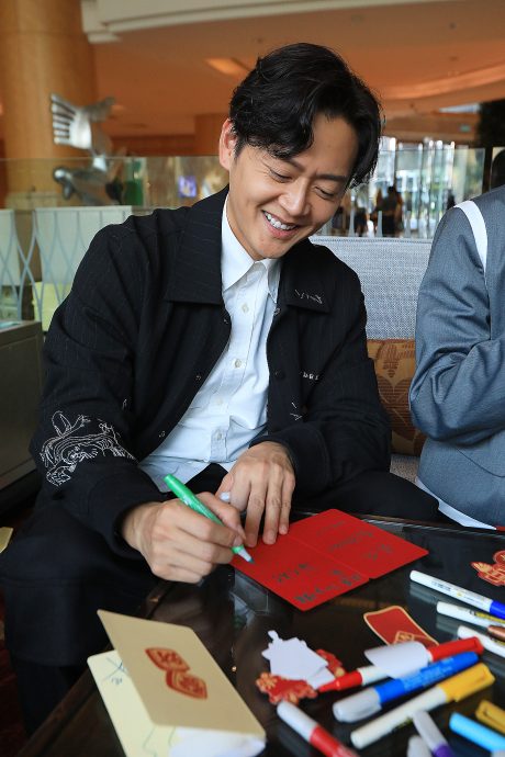 （初四）袁伟豪、陈晓华、张振朗 DIY贺年卡送祝福