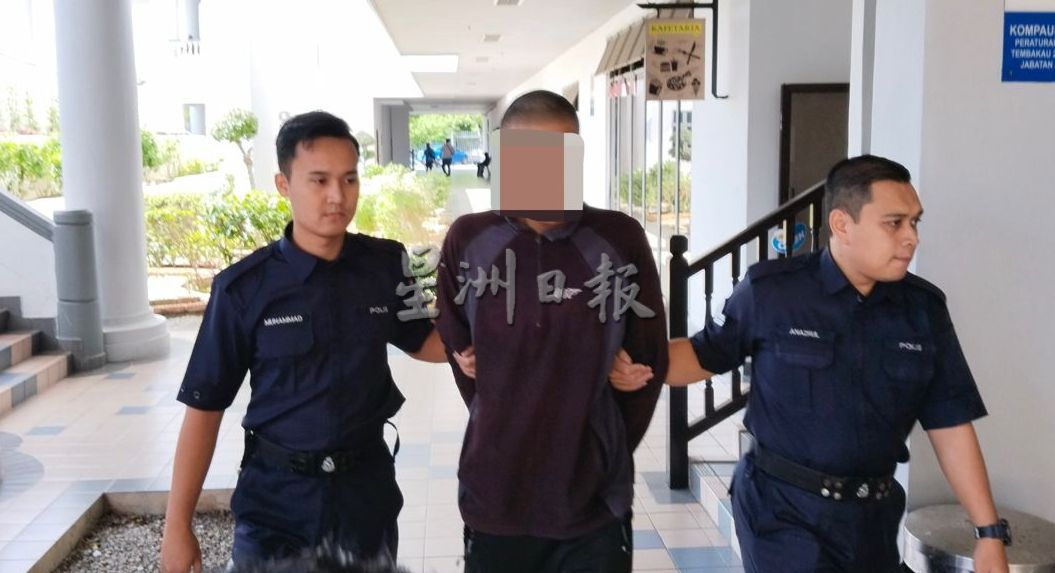 (古城版)求欢不遂对妻子动粗 割草工人被监禁6个月