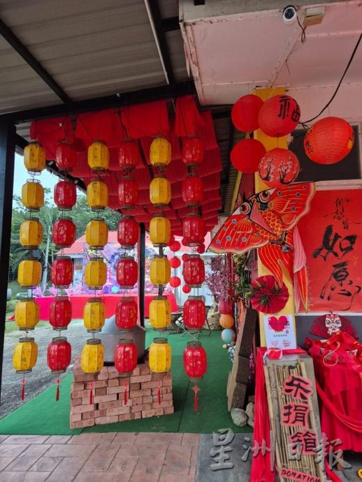 （古城第3版主文）马接峇鲁华小年景与梅花街正式亮灯