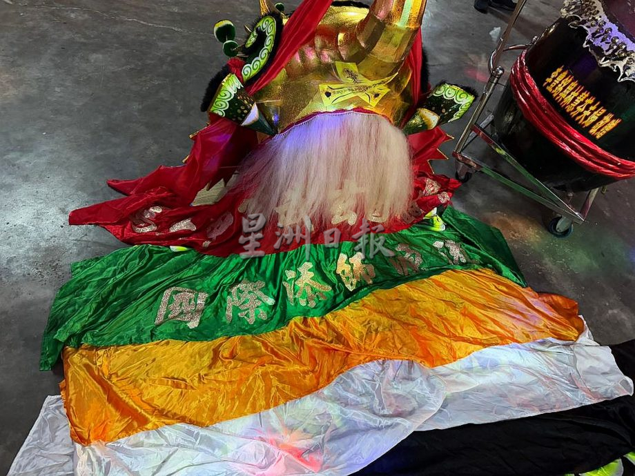 (古城第六版主文)翁武玄龙引进海丰麒麟·首头开光点睛舞动