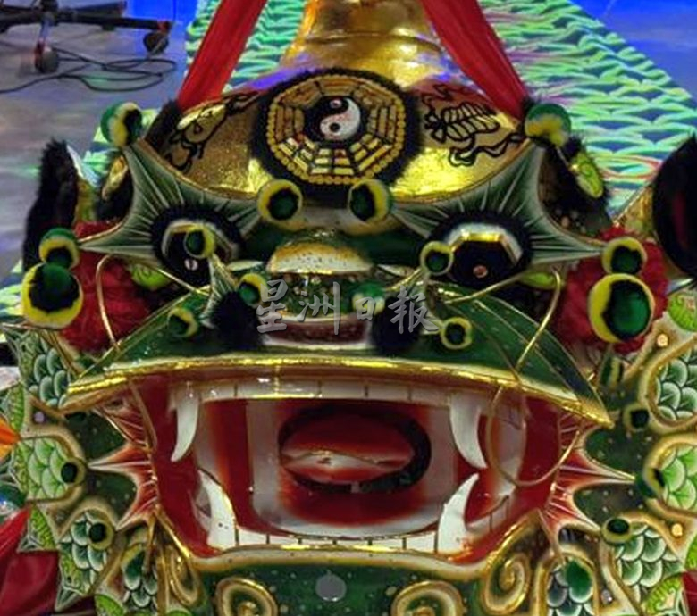 (古城第六版主文)翁武玄龙引进海丰麒麟·首头开光点睛舞动