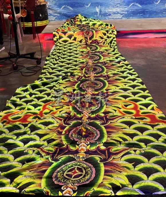 (古城第六版主文)翁武玄龙引进海丰麒麟·首头开光点睛舞动