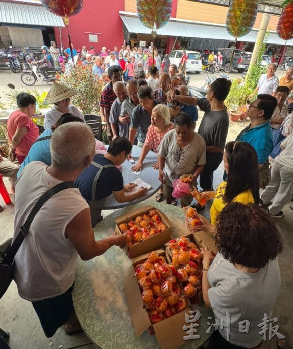 北海王俊畅律睦邻计划中心新春活动,近400人排队。