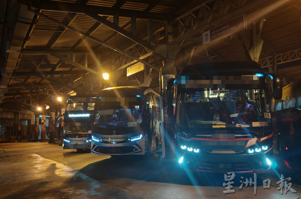(大北马)泰国载客车欠了12年共1万7700令吉传票。