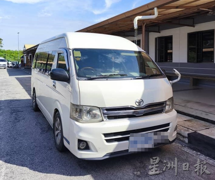 (大北马)泰国载客车欠了12年共1万7700令吉传票。