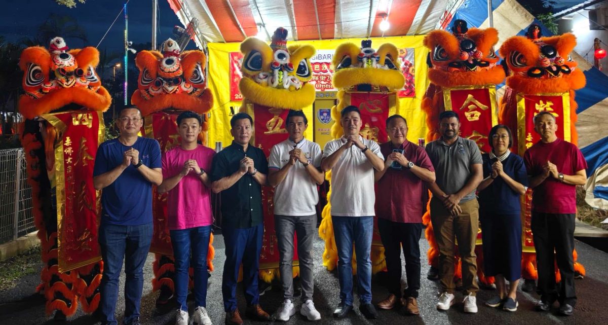 沙威村委会新年联欢晚会,逾2千人到场共庆