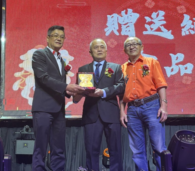 (已签发)柔:**版头**邱瑞荣:家族是根 族亲始终是一家人