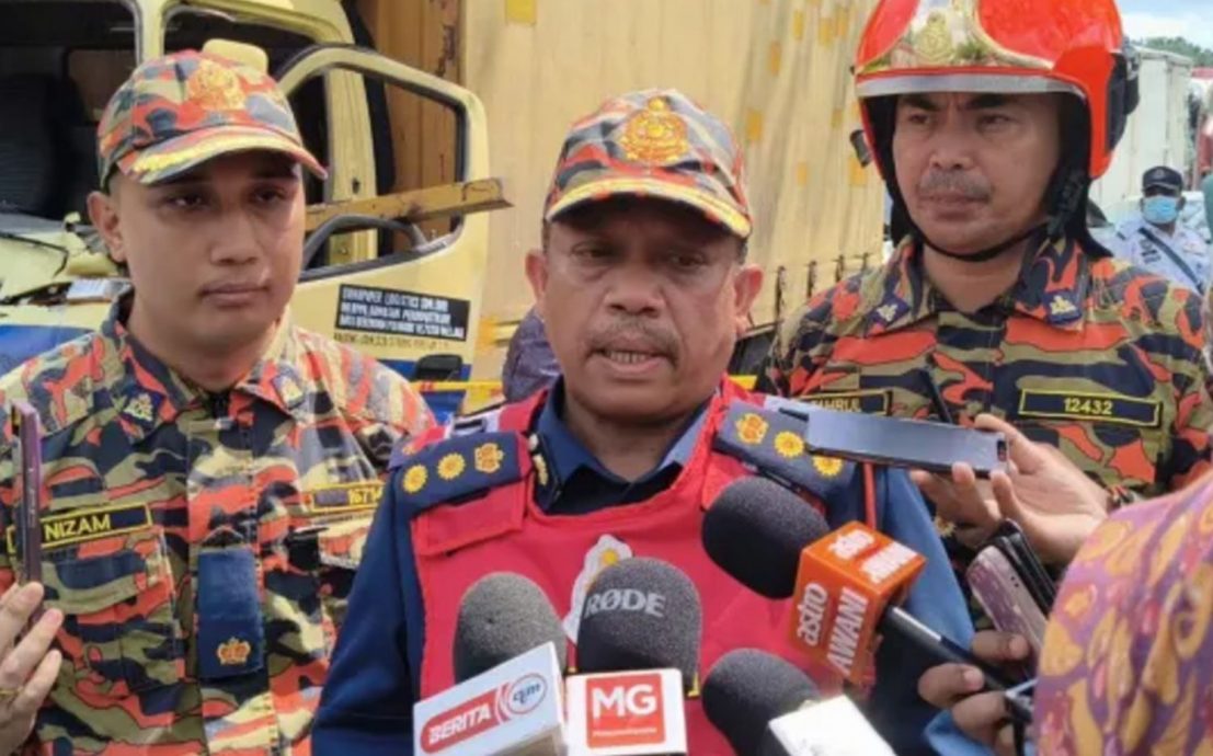 SPA车祸,1重伤8轻伤