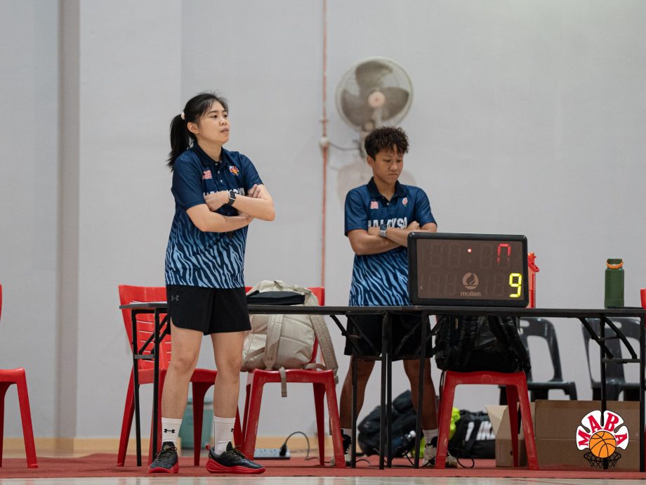 2025年东运会| 女篮少帅初生之犊不怕虎  陈玉霞挑战双金