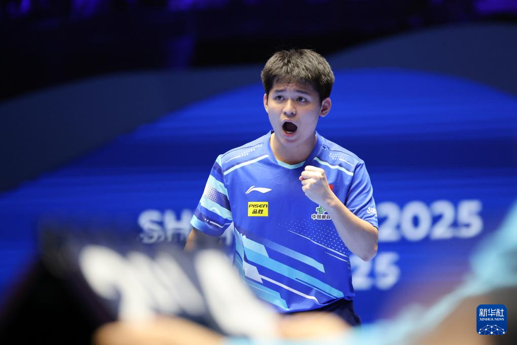 2025年亚洲杯乒乓赛| 张本智和反弹夺首胜  林诗栋孙颖莎2连胜晋16强