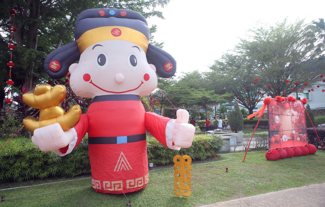 2/2见报/我们∕文二∕五大佳节各族构思布置 住宅公园美轮美奂吸引打卡