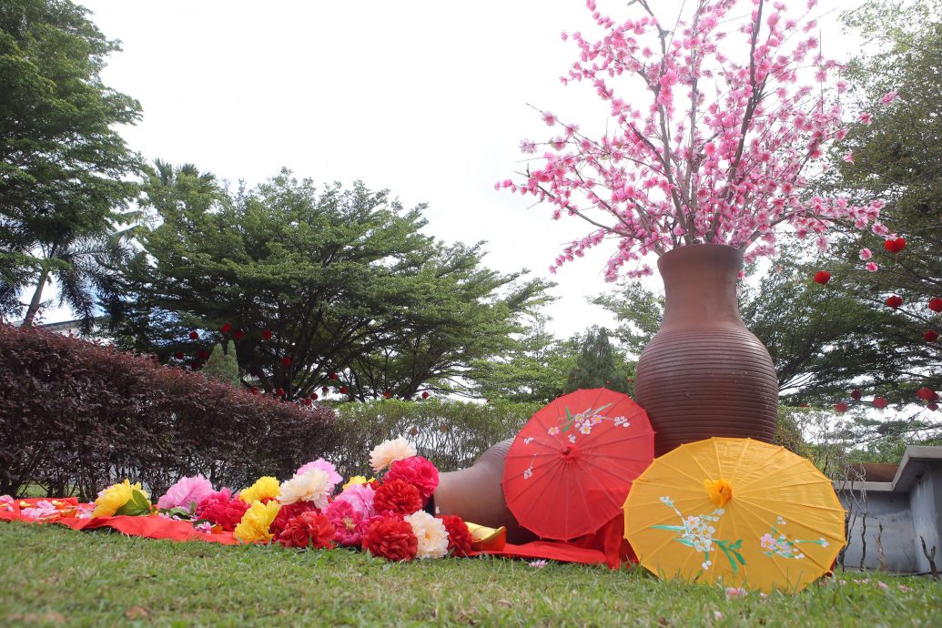 2/2见报/我们∕文二∕五大佳节各族构思布置 住宅公园美轮美奂吸引打卡