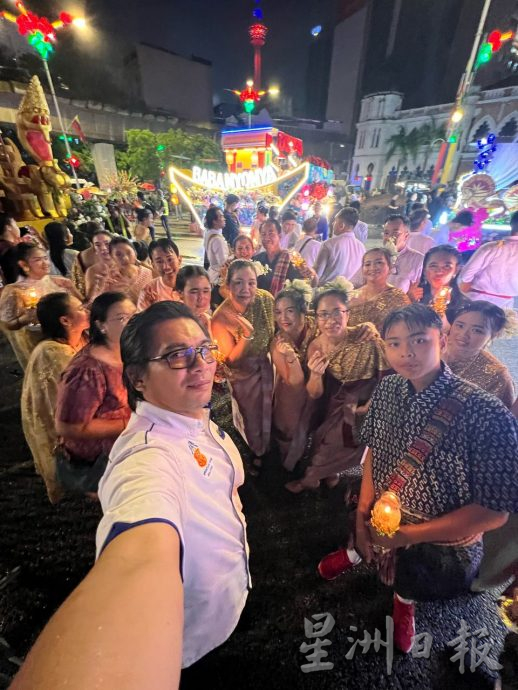 2/3 6pm后才上网/∕我们∕十族并肩同行 认识是通往和谐的第一步