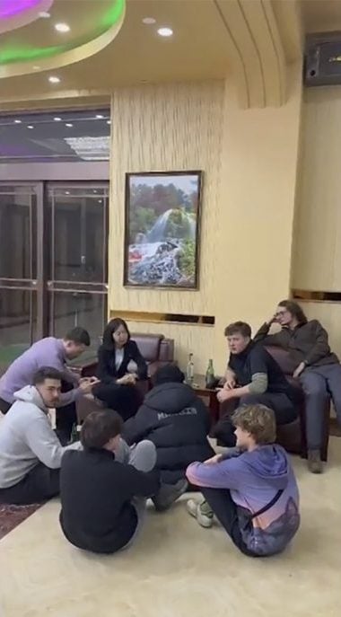 5年来首次 朝鲜开放让一批西方游客入境旅游