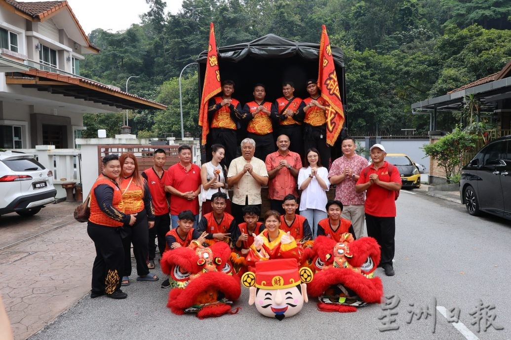 我们∕文三∕舞龙狮团凝聚团结力量 友族拜师学艺破迷思 