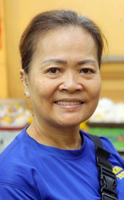 ★2月12日见报/巴刹职人5 | 怡中央公市花香满溢 梁丽君花艺巧手