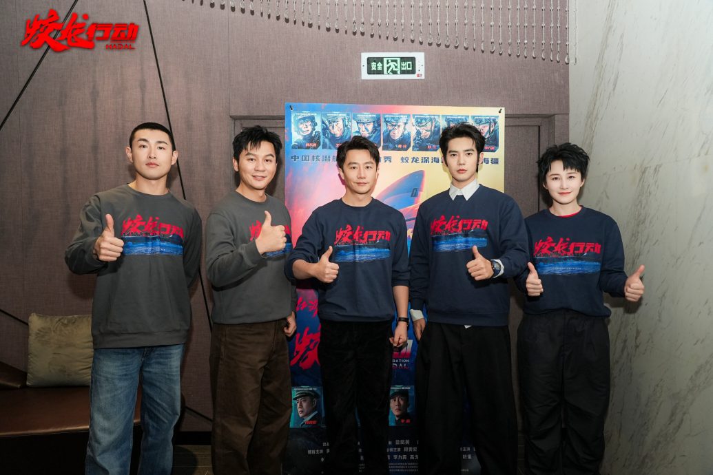 《蛟龙行动》中国贺岁档票房吊车尾 制片人控诉被泼脏水反被酸