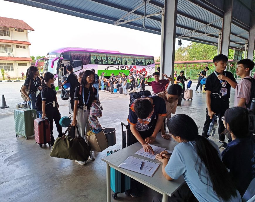 东:年轻人版:星洲日报《学海》第37届东海岸学记培训营《突破》