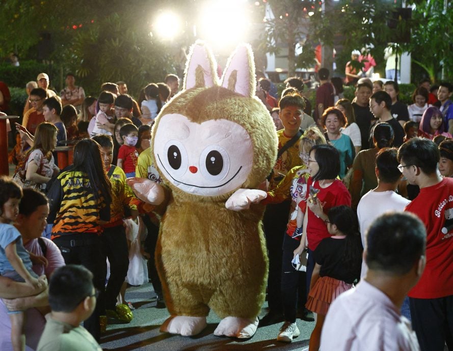 东:彭佛教会年初十龙狮大汇演,精彩演出全场掌声连连。