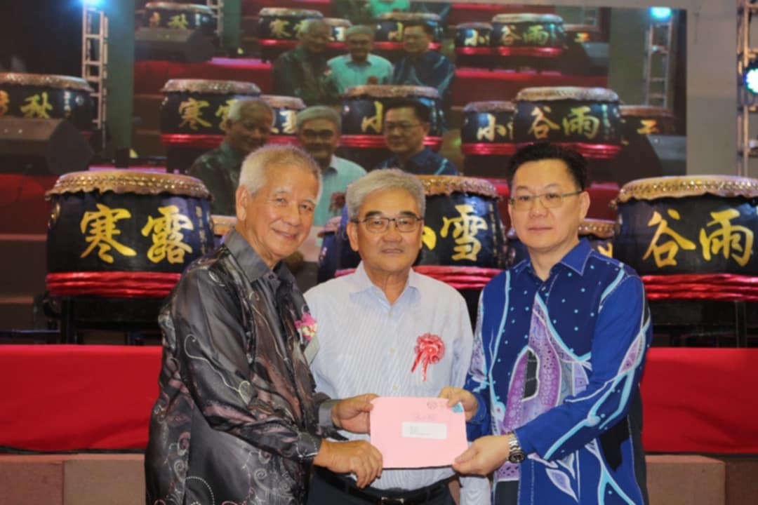 东:话望生种植商公会会长林锦说,丹州及联邦政府应该重视缠绕丹州油棕种植业多年的三大问题。