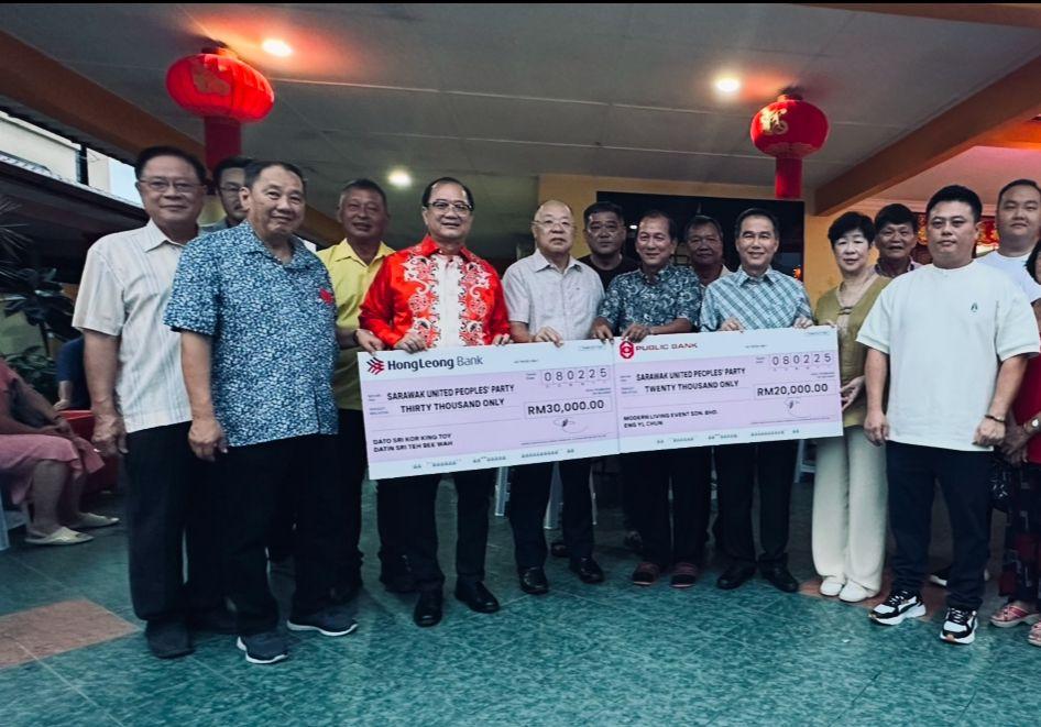 全国-亚太东盟许氏总会东马赈灾