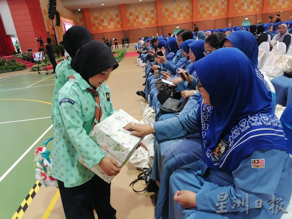 全国：彭苏丹后：大马女童军协会是多元种族组织，无宗教区分更无种族主义。