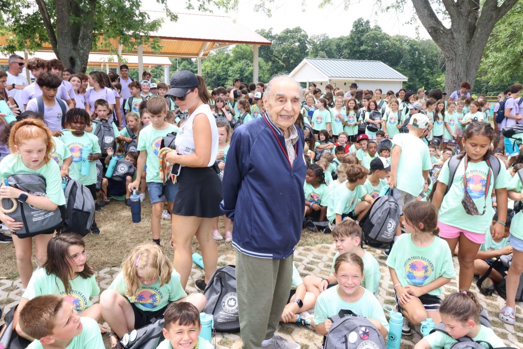 全美最高龄市长逝世 享年100岁