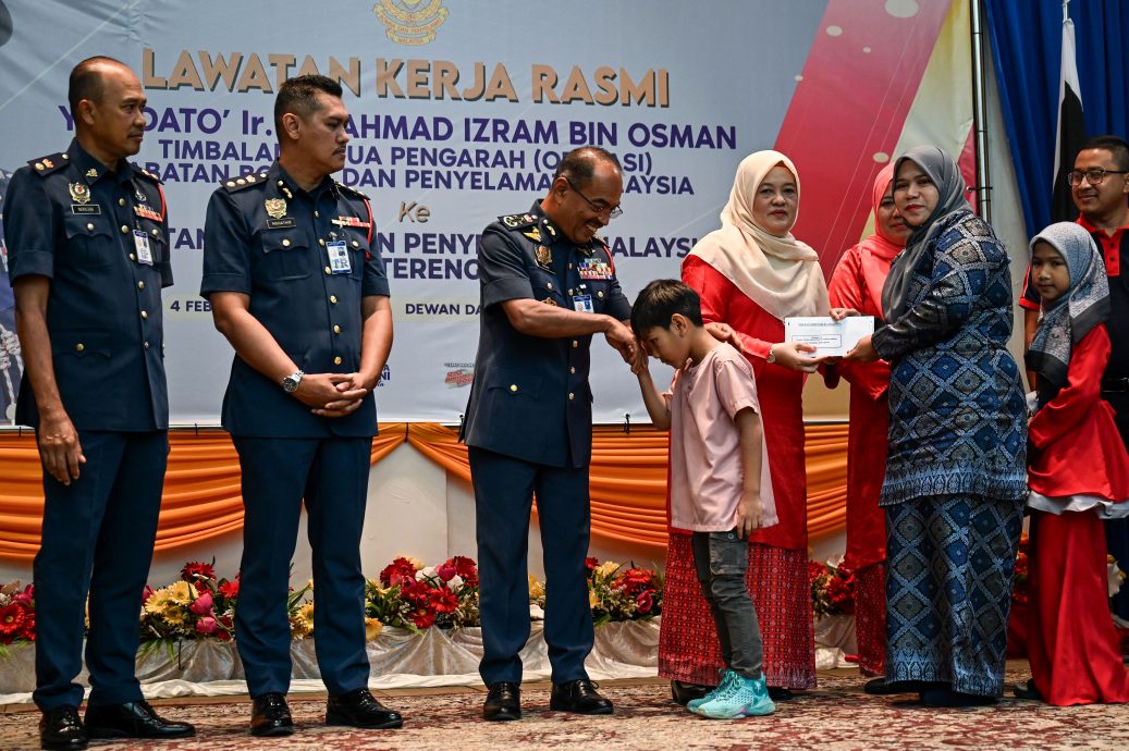 全:大马消防与拯救局副总监(行动)拿督阿末依兹兰 指出,截至目前,消拯局已在沙巴和砂拉越执行了143次救援行动