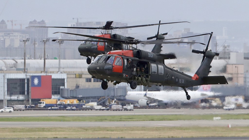 华府空难|28岁美女军官任黑鹰副机师 被亲友誉为“明日之星”