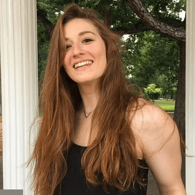 华府空难|28岁美女军官任黑鹰副机师 被亲友誉为“明日之星”