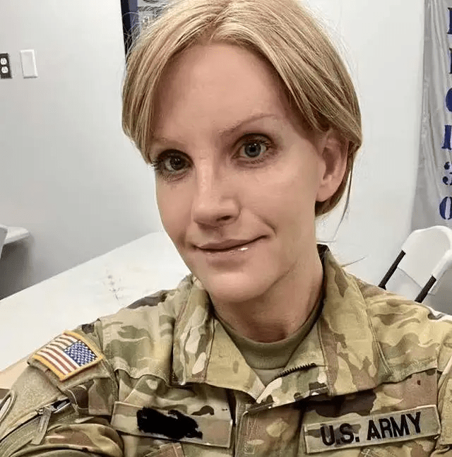 华府空难|28岁美女军官任黑鹰副机师 被亲友誉为“明日之星”