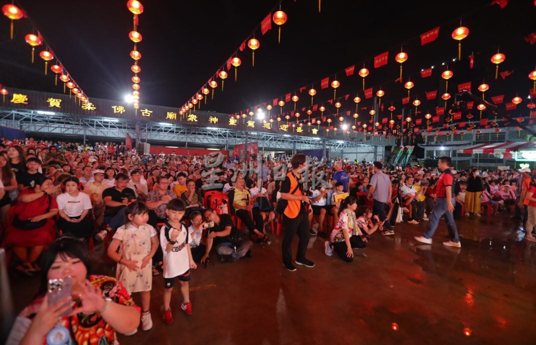 **即时国内**全国:柔佛古庙游神2025 | 行宫灯亮,前进申遗