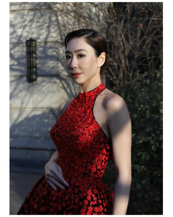 去年9月庆生姐弟恋泄密 胡定欣医美男友身分曝光