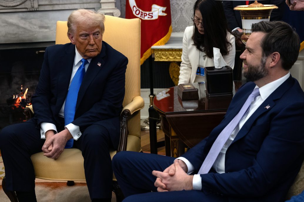 否认副总统万斯是接班人　特朗普：谈这个还太早