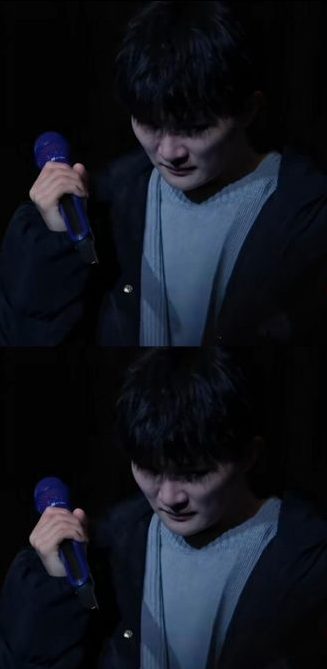 周深高烧40度失声 伦敦个唱临时喊卡泪崩道歉