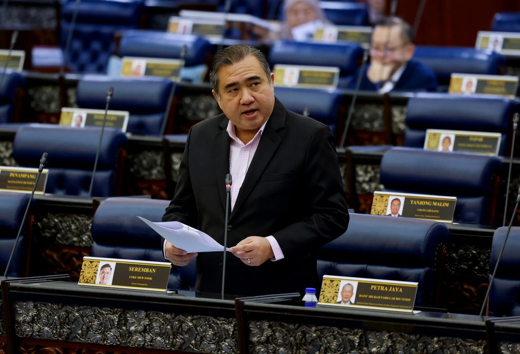 国会--陆兆福:严正看待罗里超载 研究政策或对付货主