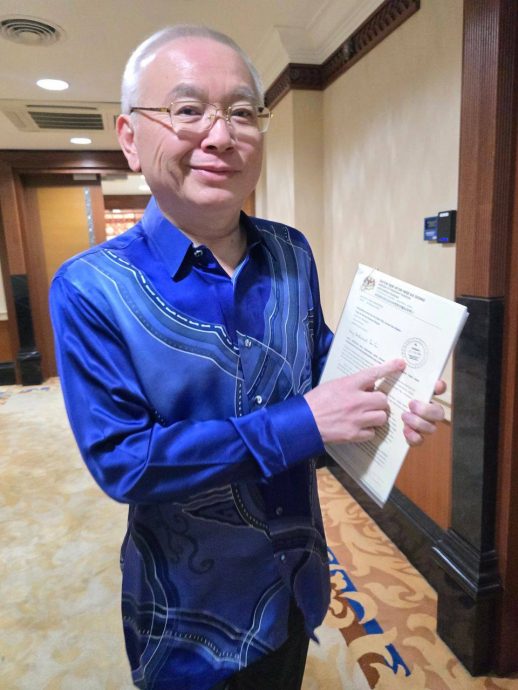 国会/ 魏家祥遭指EPF亏损言论误导国会.今呈证据自证清白