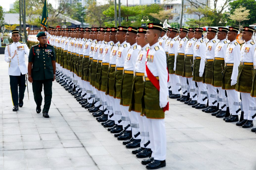 国防卫队采取行动改变民众观点