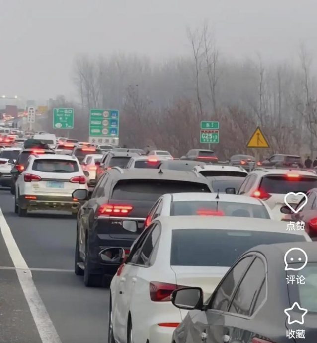 坐麻了！ 中国迎春节回程高峰 网友：18小车程练成铁屁股