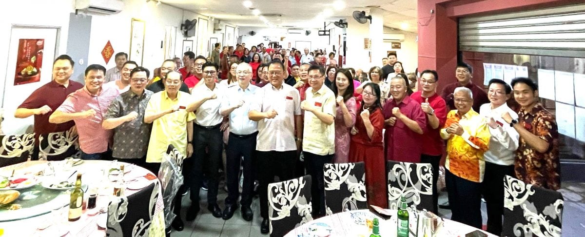 大都会/早报头/梁国伟,班丹中华华小仍需要两三百万令吉来完善软体设备