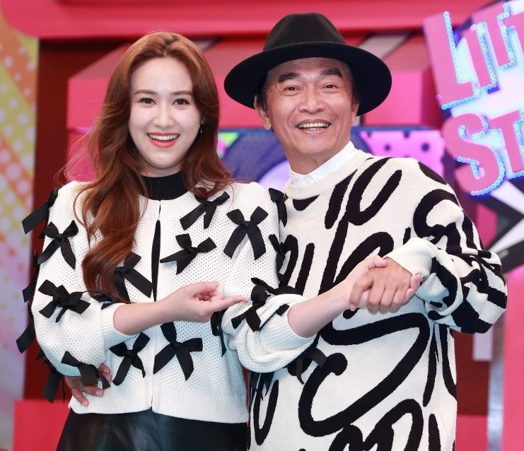 大S猝逝|小S停工半年  Sandy代班主持《不熙娣》