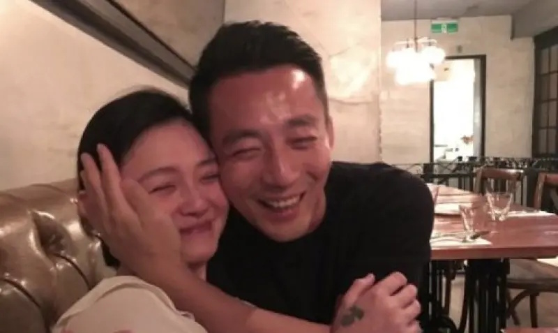 大S猝逝|汪小菲不演了？悄返京没带走孩子