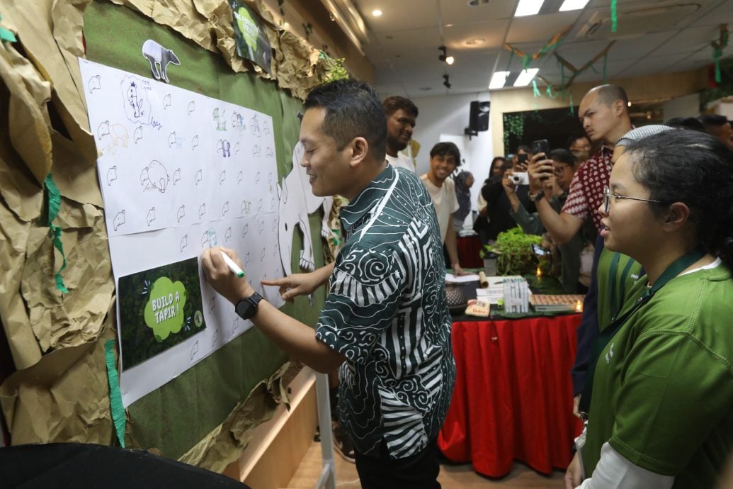 天然资源及环境永续部长聂纳兹米出席梳邦英迪国际学院“Snouts & Stripes: 马来貘保护计划”启动仪式