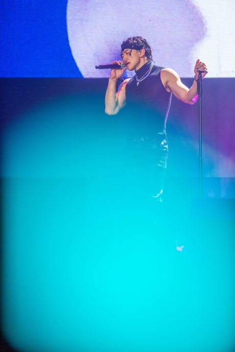 嫌粉丝应援不够给力 Rain“威胁”结束演出