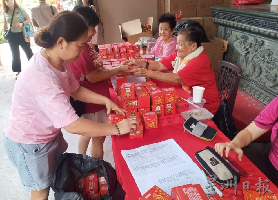 封面/大都会/巴生观音亭开金库好热闹/15图